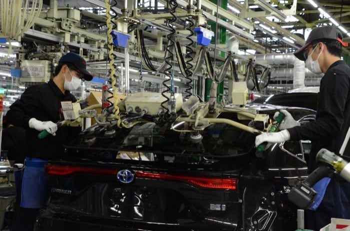 Infos pour vous Toyota met 14 usines a larret